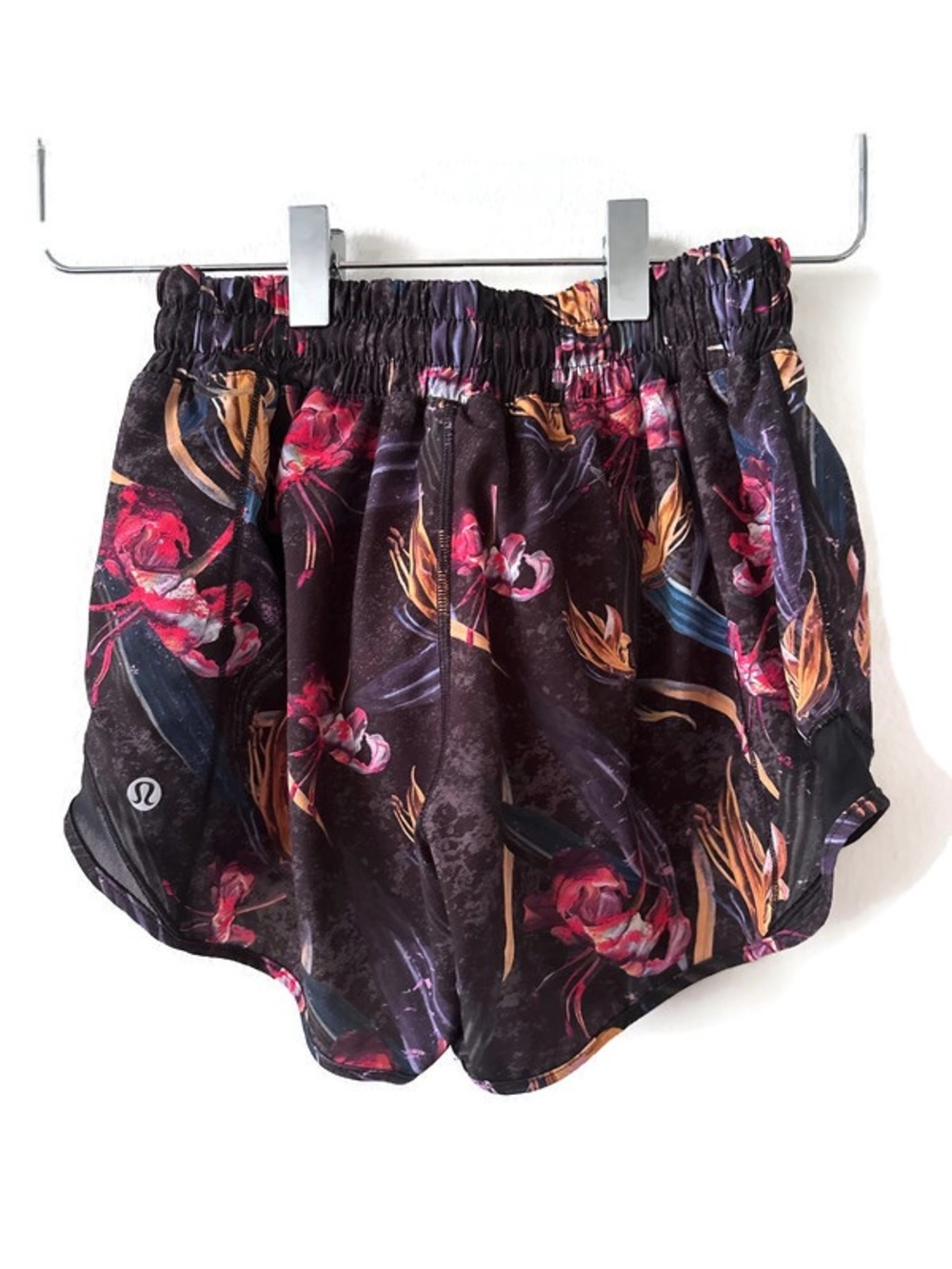 Lululemon Hotty Hot Shorts Size 2